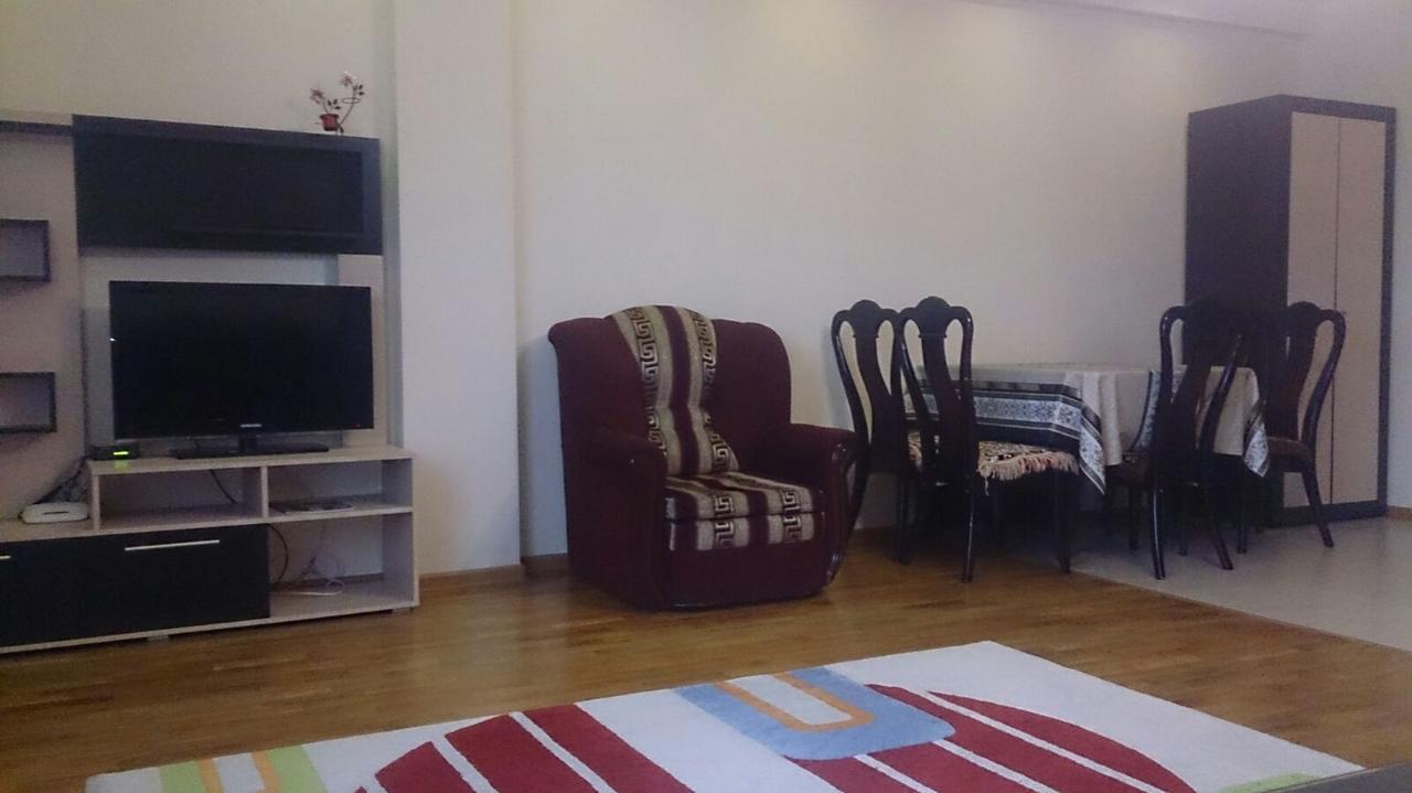 Apartment On Tole Bi Almaty Exterior photo